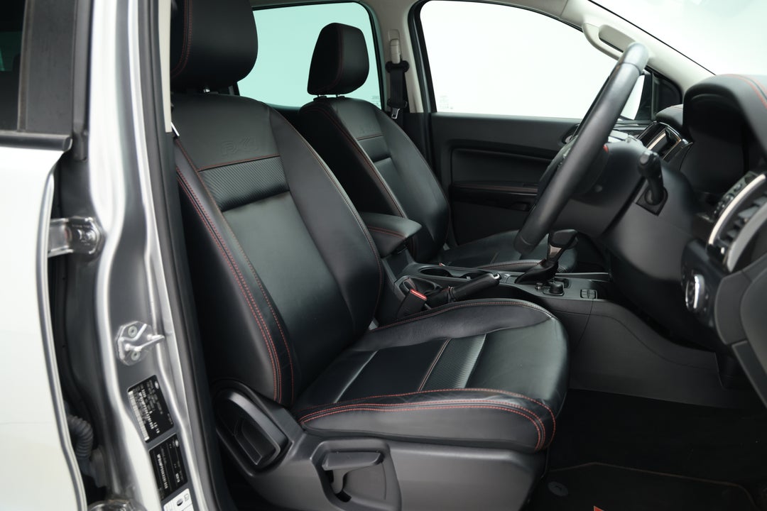 2019 Ford Ranger Fx4 3.2 (4x4), Automatic, 67426 km, Right Side Front Door Cabin View