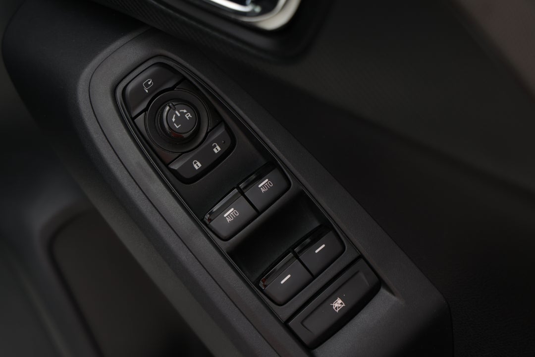 2024 Subaru Crosstrek AWD 2.0l, Automatic, 20213 km, Drivers Side Door Panel Controls