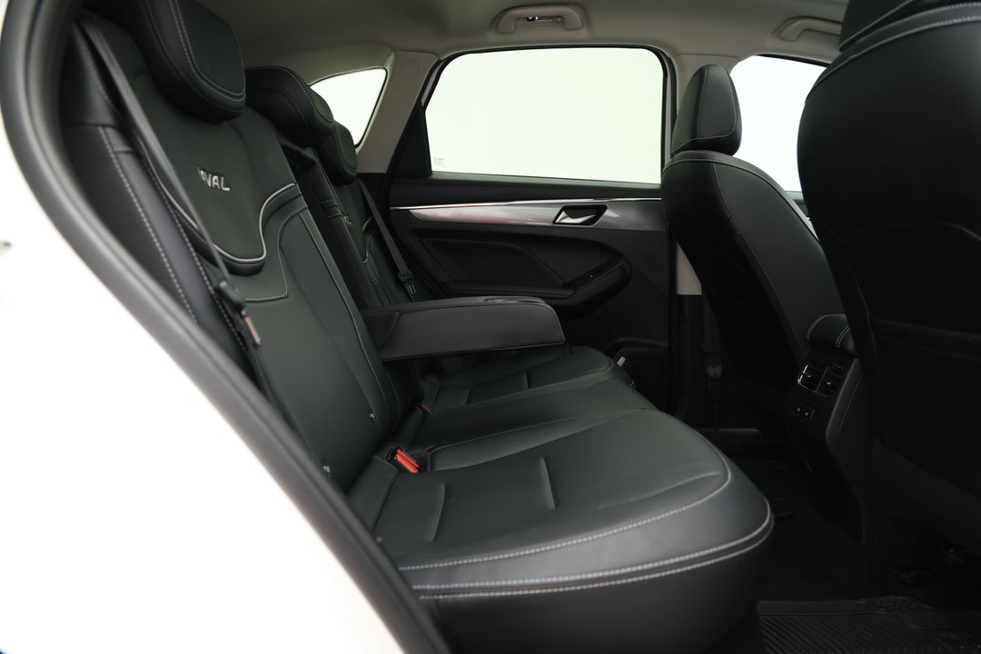 2022 GWM Haval Jolion Ultra, Automatic, 72312 km, Right Side Rear Door Cabin View