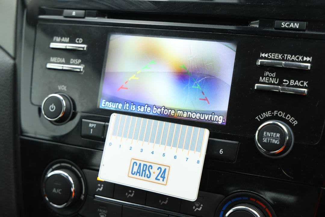 2018 Nissan Qashqai St, Automatic, 112910 km, Infotainment System Face Plate Scratch