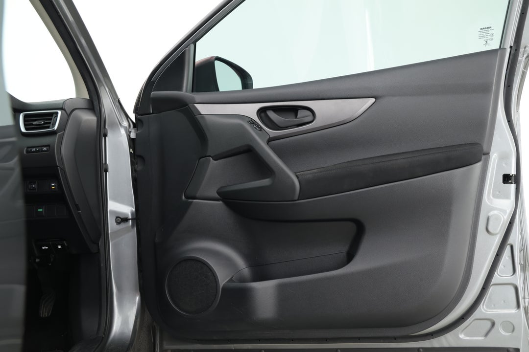 2018 Nissan Qashqai St, Automatic, 112910 km, Speaker View