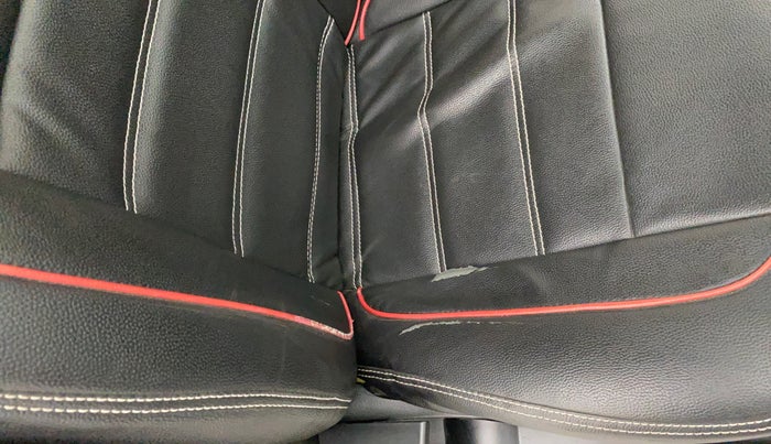 2018 Tata Tiago XZ PETROL, Petrol, Manual, 35,492 km, Driver seat - Cover slightly torn