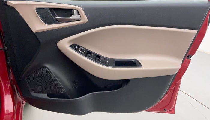 2017 Hyundai Elite i20 ASTA 1.2 (O), Petrol, Manual, 33,184 km, Driver Side Door Panels Control