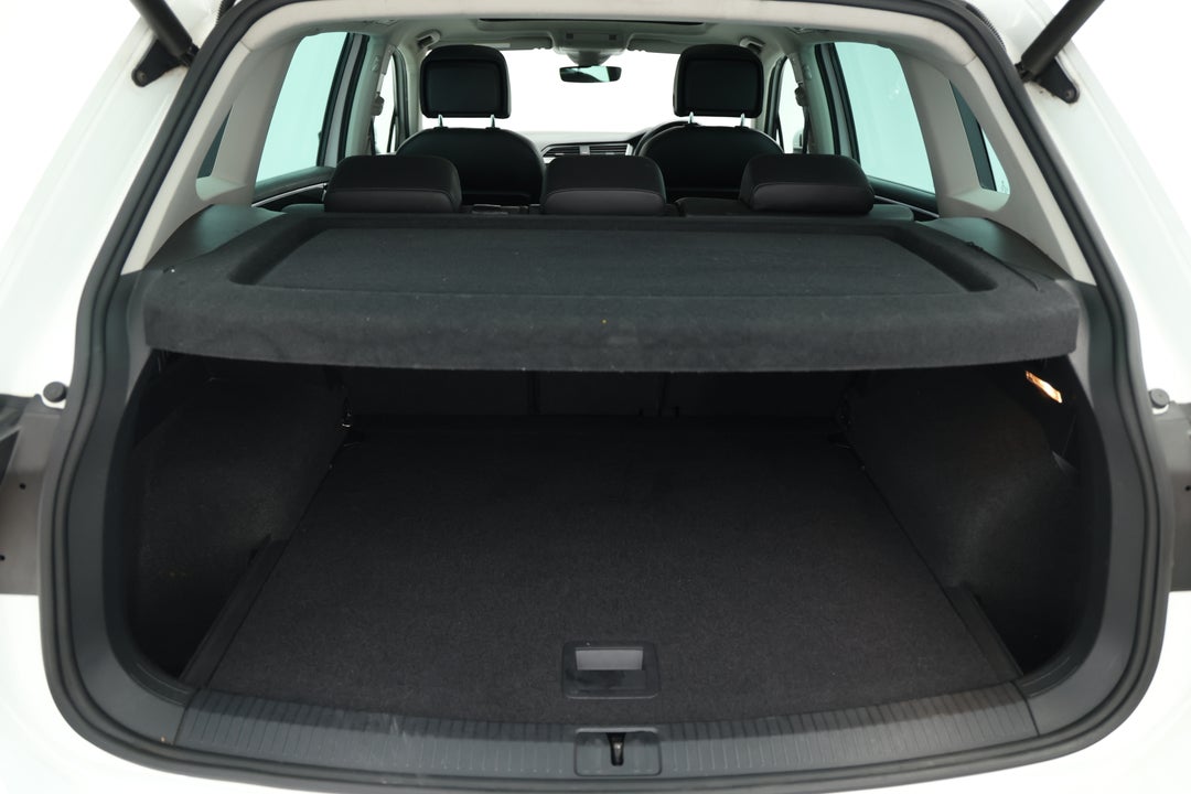 2018 Volkswagen Tiguan 162 Tsi Highline, Automatic, 96166 km, Boot Inside View