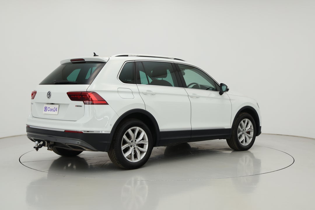 2018 Volkswagen Tiguan 162 Tsi Highline, Automatic, 96166 km, Right Back Diagonal (45- Degree) View