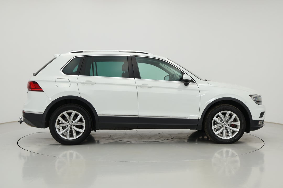 2018 Volkswagen Tiguan 162 Tsi Highline, Automatic, 96166 km, Right Side View