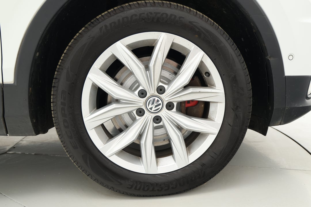2018 Volkswagen Tiguan 162 Tsi Highline, Automatic, 96166 km, Right Front Wheel