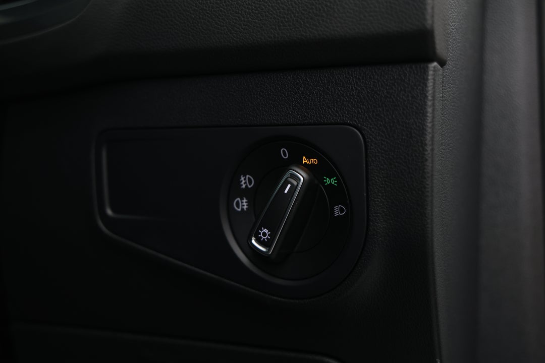 2018 Volkswagen Tiguan 162 Tsi Highline, Automatic, 96166 km, Utility Switches/Buttons