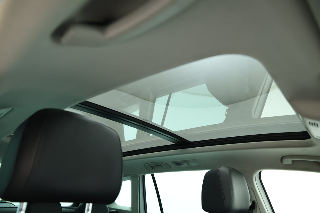 2018 Volkswagen Tiguan 162 Tsi Highline, Automatic, 96166 km, Interior Sunroof/Moonroof