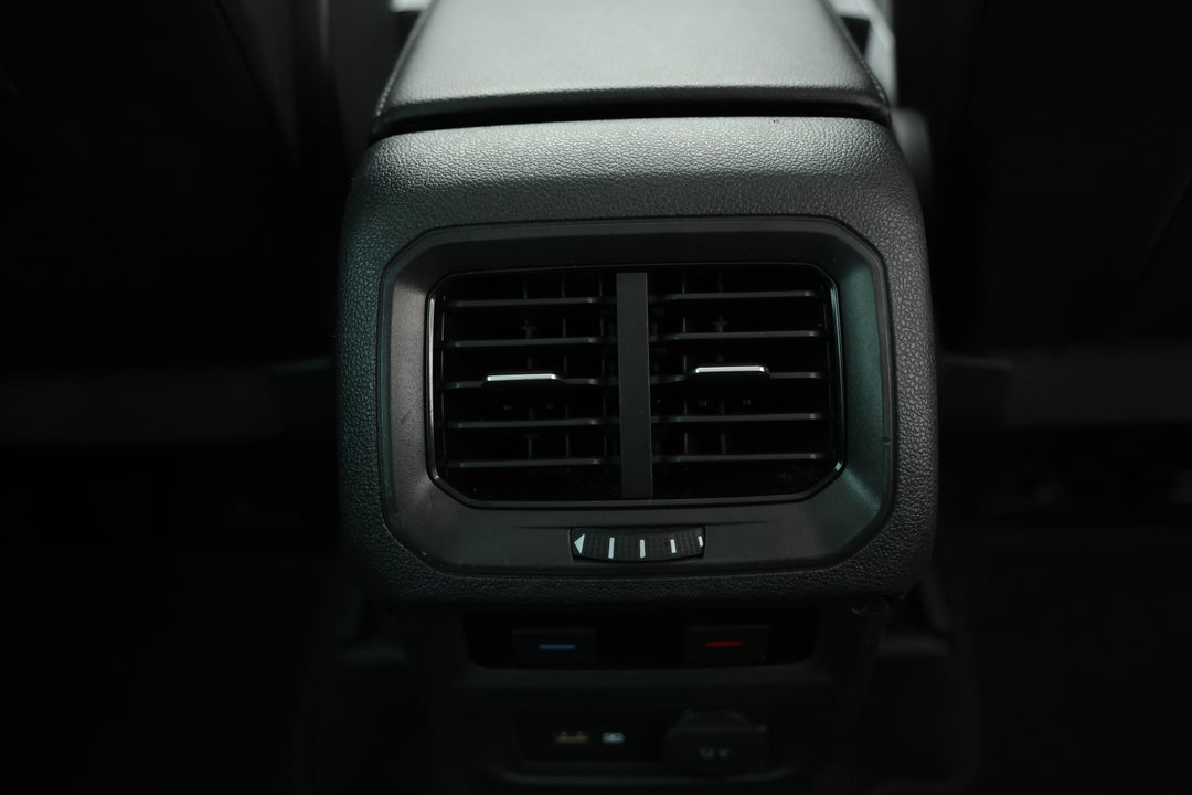 2018 Volkswagen Tiguan 162 Tsi Highline, Automatic, 96166 km, Rear A/C Vent