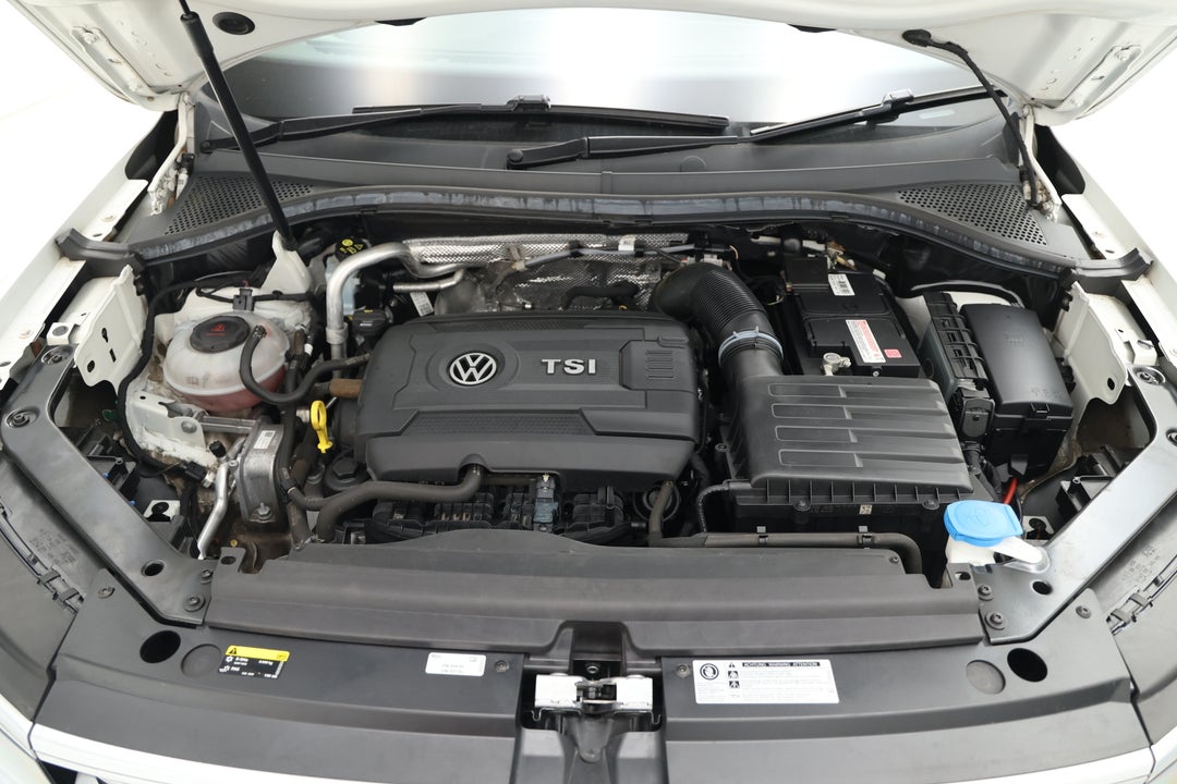 2018 Volkswagen Tiguan 162 Tsi Highline, Automatic, 96166 km, Open Bonnet (Engine)