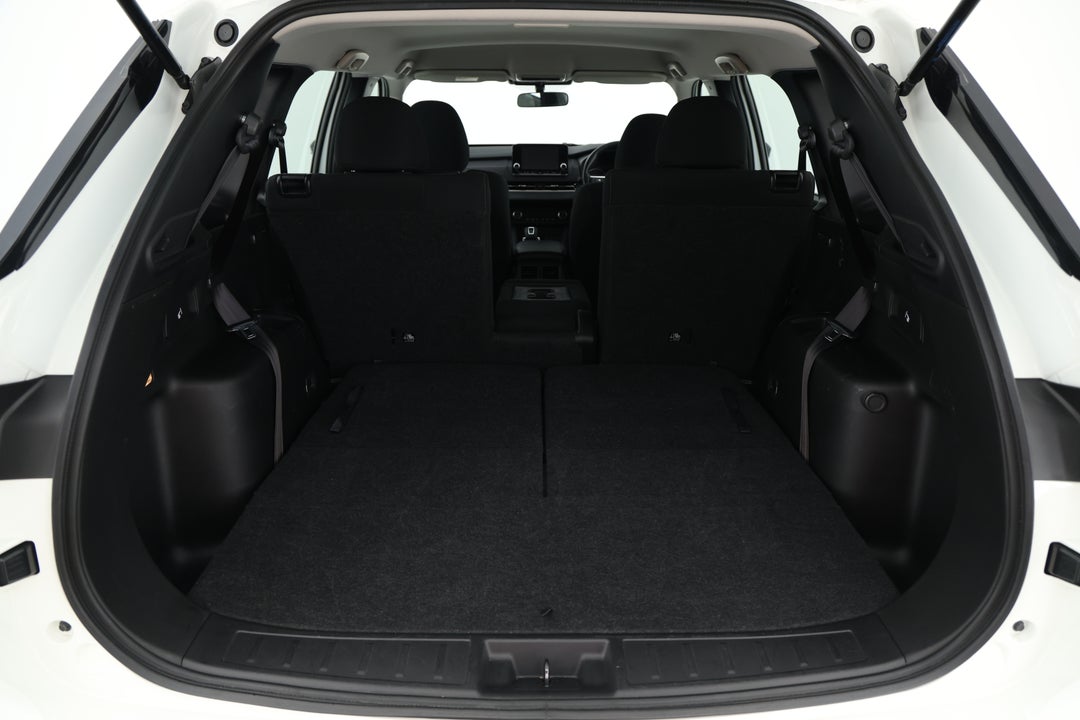 2024 Mitsubishi Outlander Es 7 Seat (2WD), Automatic, 25100 km, Boot Inside View