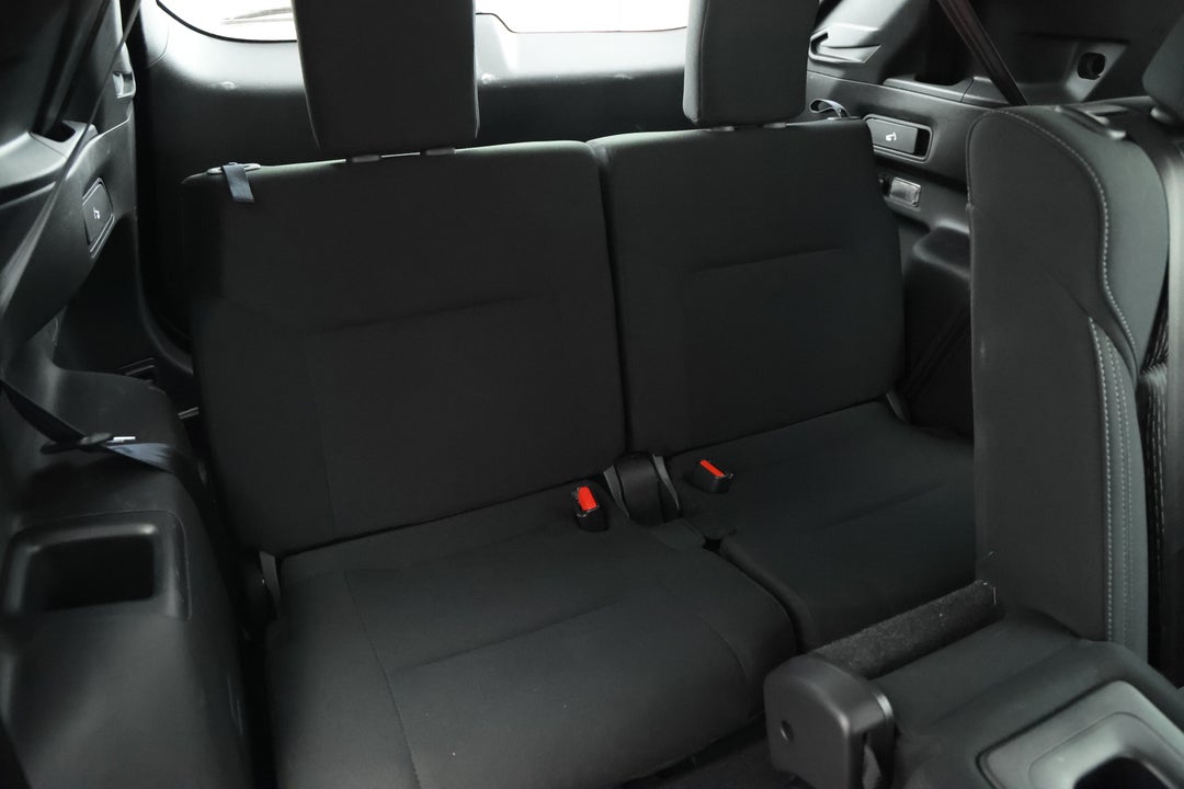 2024 Mitsubishi Outlander Es 7 Seat (2WD), Automatic, 25100 km, Third Row Seats