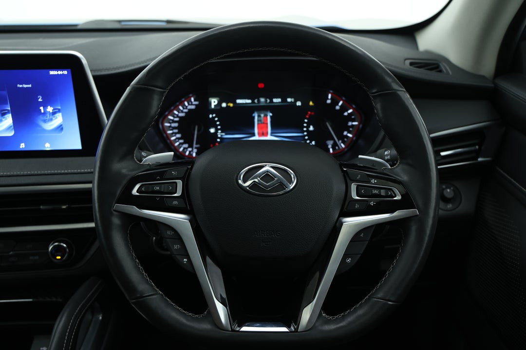 2022 LDV D90 Executive (4WD) D20, Automatic, 95832 km, Steering Wheel Close-up