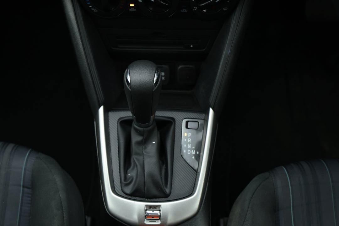 2016 Mazda 2 Neo, Automatic, 135931 km, Gear Lever 