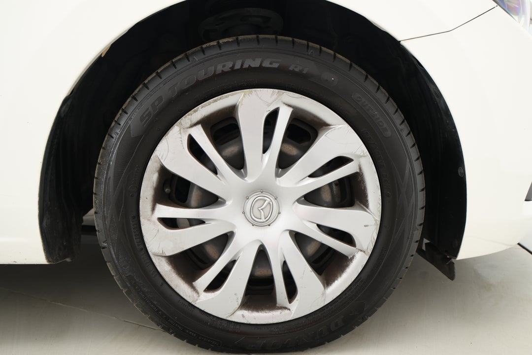2016 Mazda 2 Neo, Automatic, 135931 km, Right Front Wheel