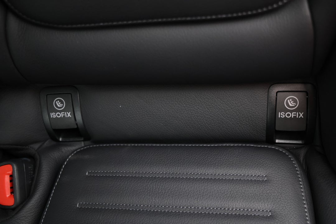 2023 Mercedes-benz C300 Mhev, Automatic, 21499 km, Child Seat Anchor Points