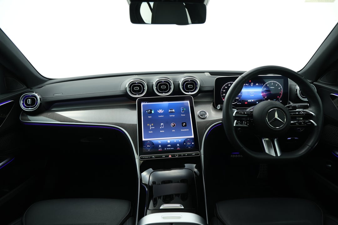 2023 Mercedes-benz C300 Mhev, Automatic, 21499 km, Dashboard View