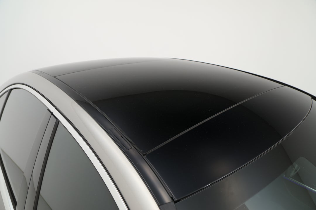 2023 Mercedes-benz C300 Mhev, Automatic, 21499 km, Roof/Sunroof View