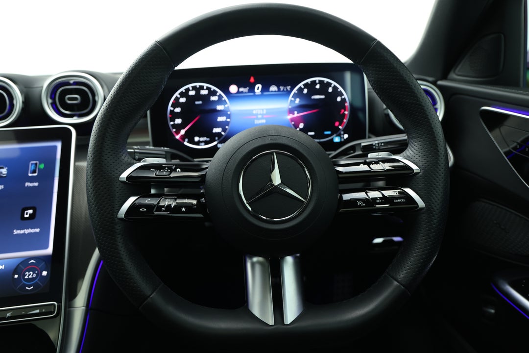 2023 Mercedes-benz C300 Mhev, Automatic, 21499 km, Steering Wheel Close-up