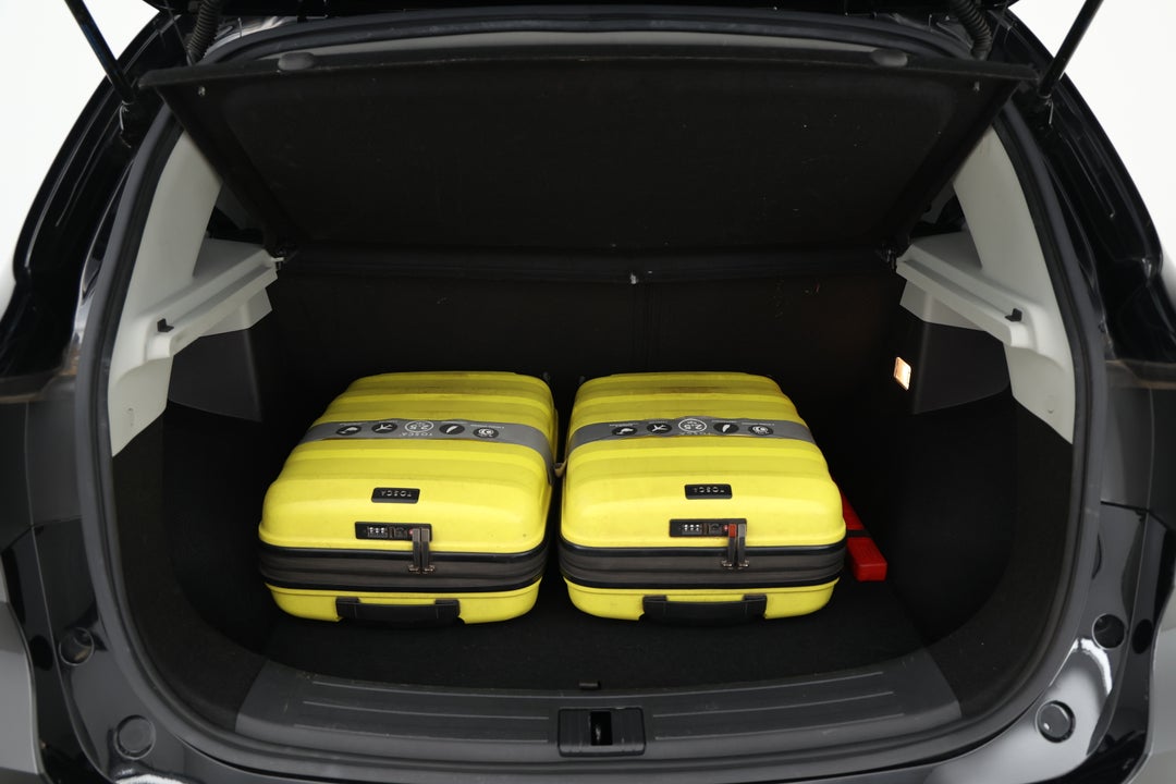 2023 MG ZS Excite, Automatic, 41252 km, Boot Inside View with Luggage