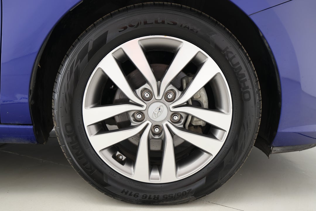 2019 Hyundai i30 Active, Automatic, 64823 km, Right Front Wheel