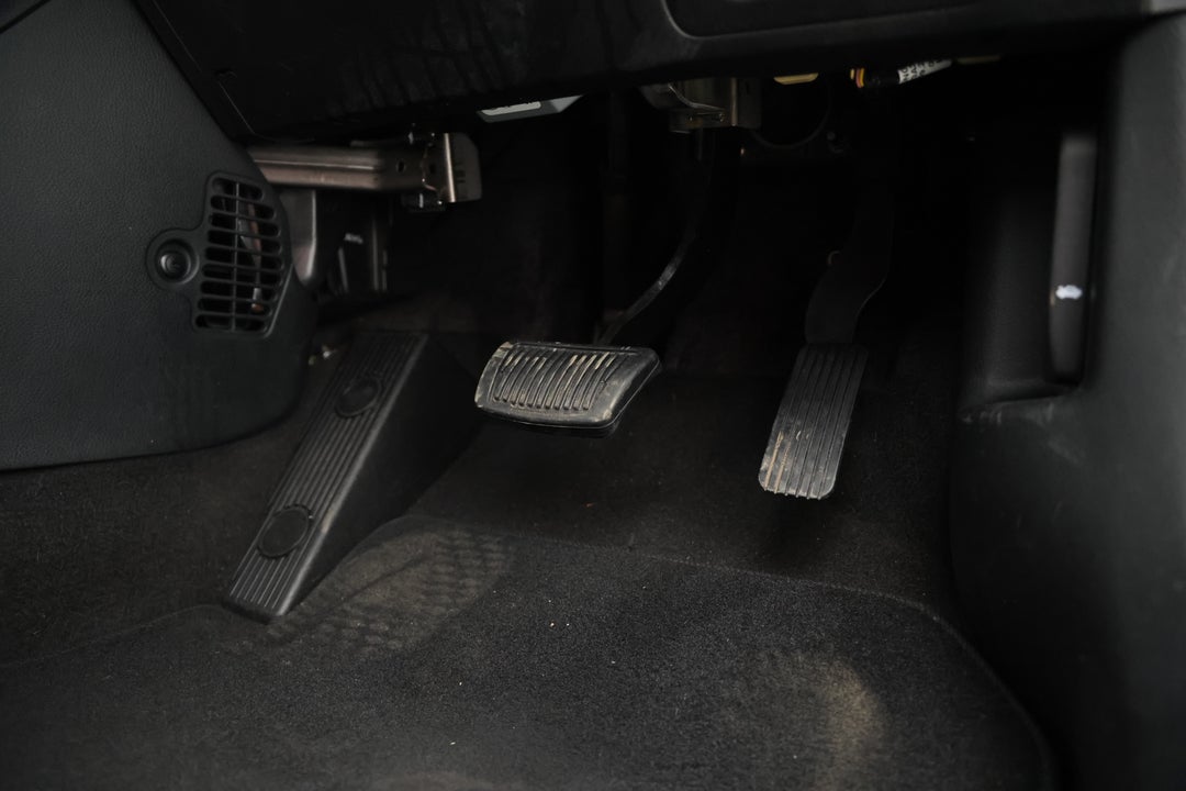 2020 Kia Picanto S (pe), Automatic, 38472 km, Pedals and Footmat