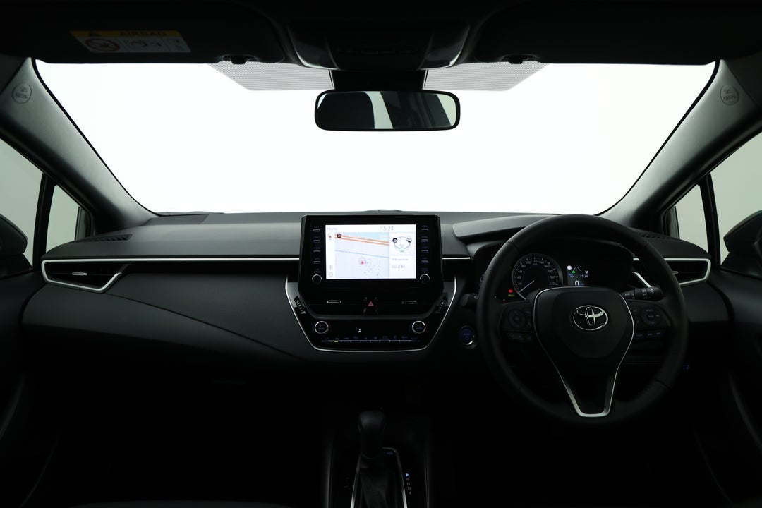 2022 Toyota Corolla Sx Hybrid, Automatic, 10831 km, Dashboard View