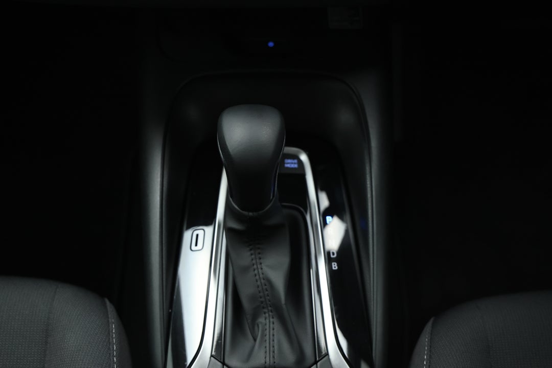 2022 Toyota Corolla Sx Hybrid, Automatic, 10831 km, Gear Lever 
