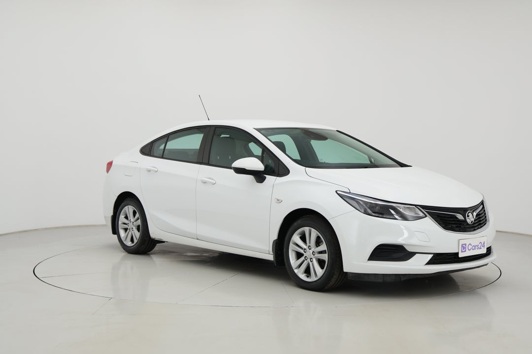 2018 Holden Astra Ls, Automatic, 44171 km, Right Front Diagonal (45- Degree) View