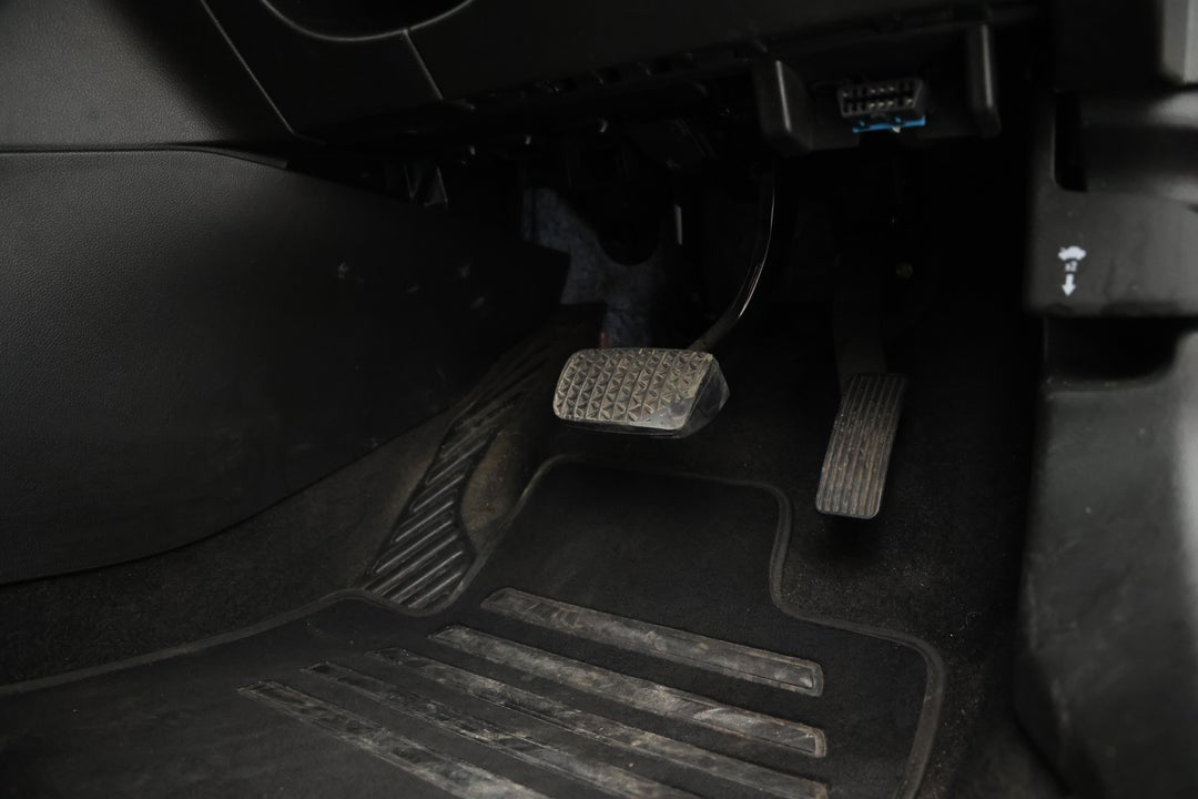 2018 Holden Astra Ls, Automatic, 44171 km, Pedals and Footmat