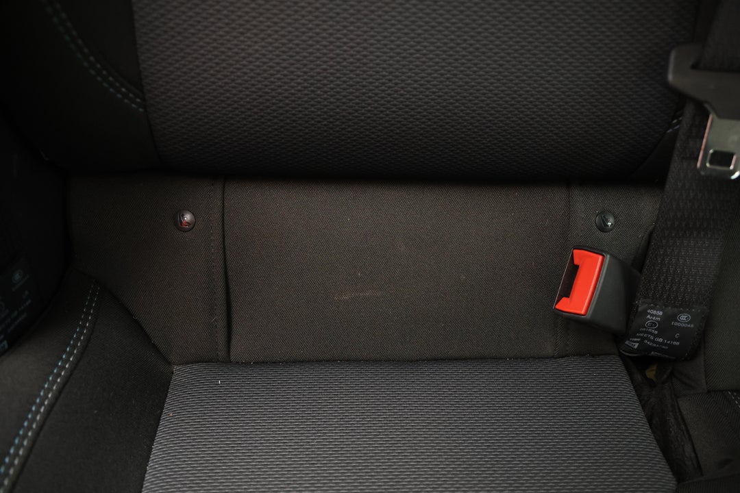 2018 Holden Astra Ls, Automatic, 44171 km, Child Seat Anchor Points