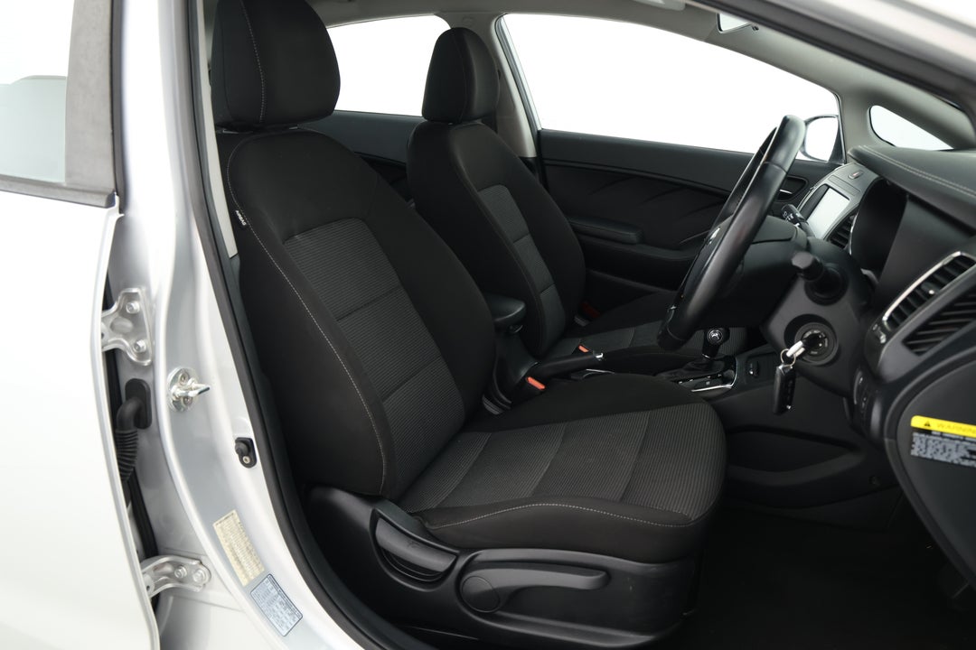 2017 Kia Cerato Sport, Automatic, 104089 km, Right Side Front Door Cabin View
