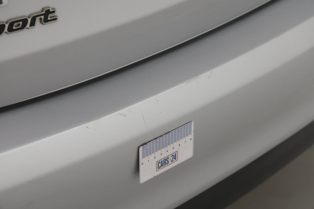 2017 Kia Cerato Sport, Automatic, 104089 km, Bumper Rear Scratch