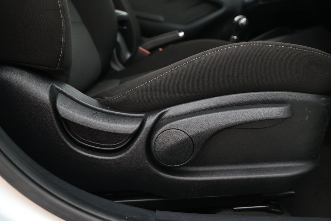 2017 Kia Cerato Sport, Automatic, 104089 km, Drivers Side Adjustment Panel