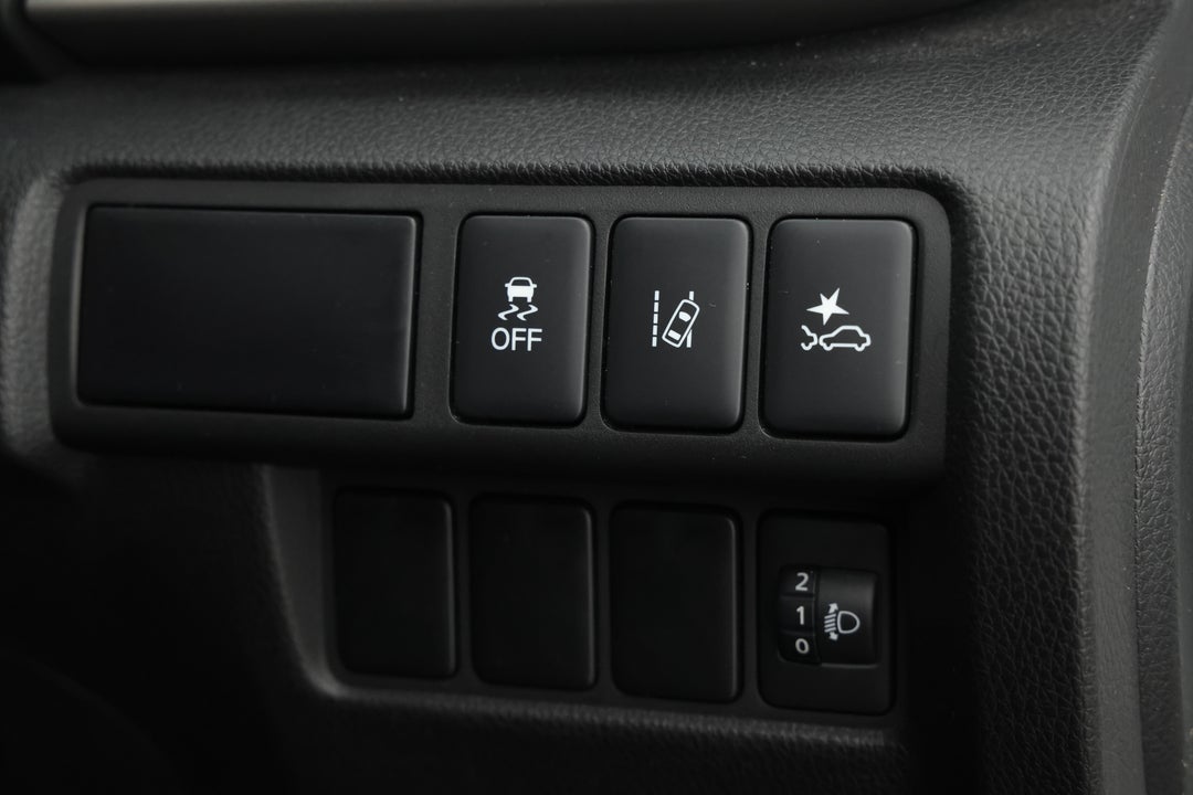 2023 Mitsubishi Eclipse Cross Es (2WD), Automatic, 44438 km, Utility Switches/Buttons