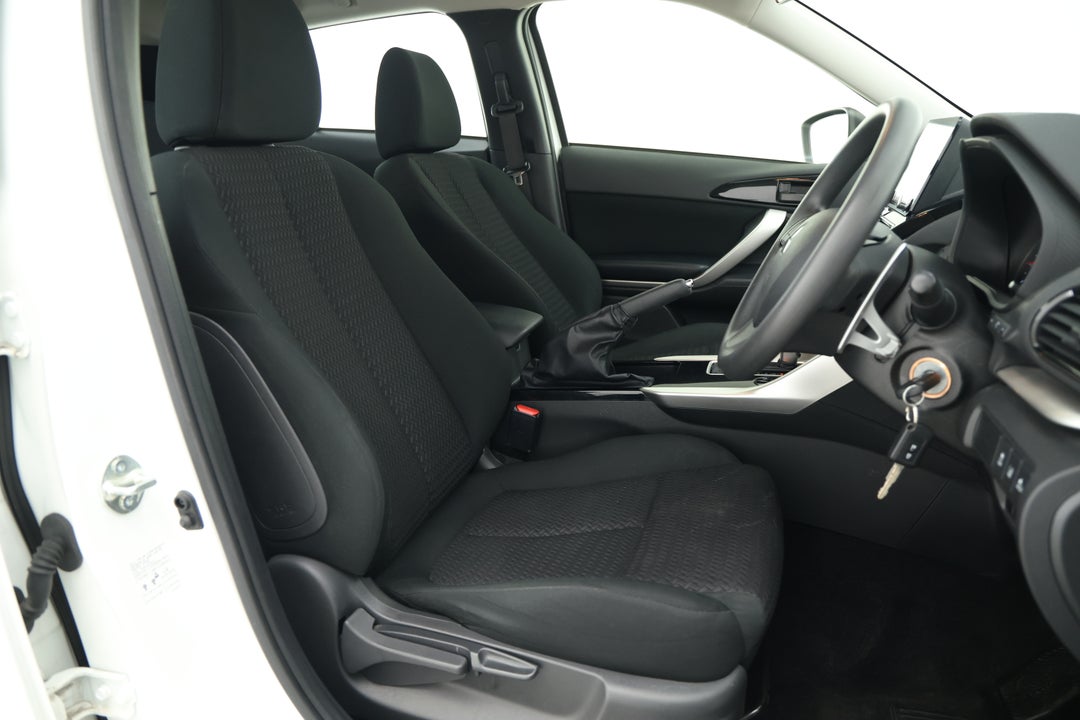 2023 Mitsubishi Eclipse Cross Es (2WD), Automatic, 44438 km, Right Side Front Door Cabin View