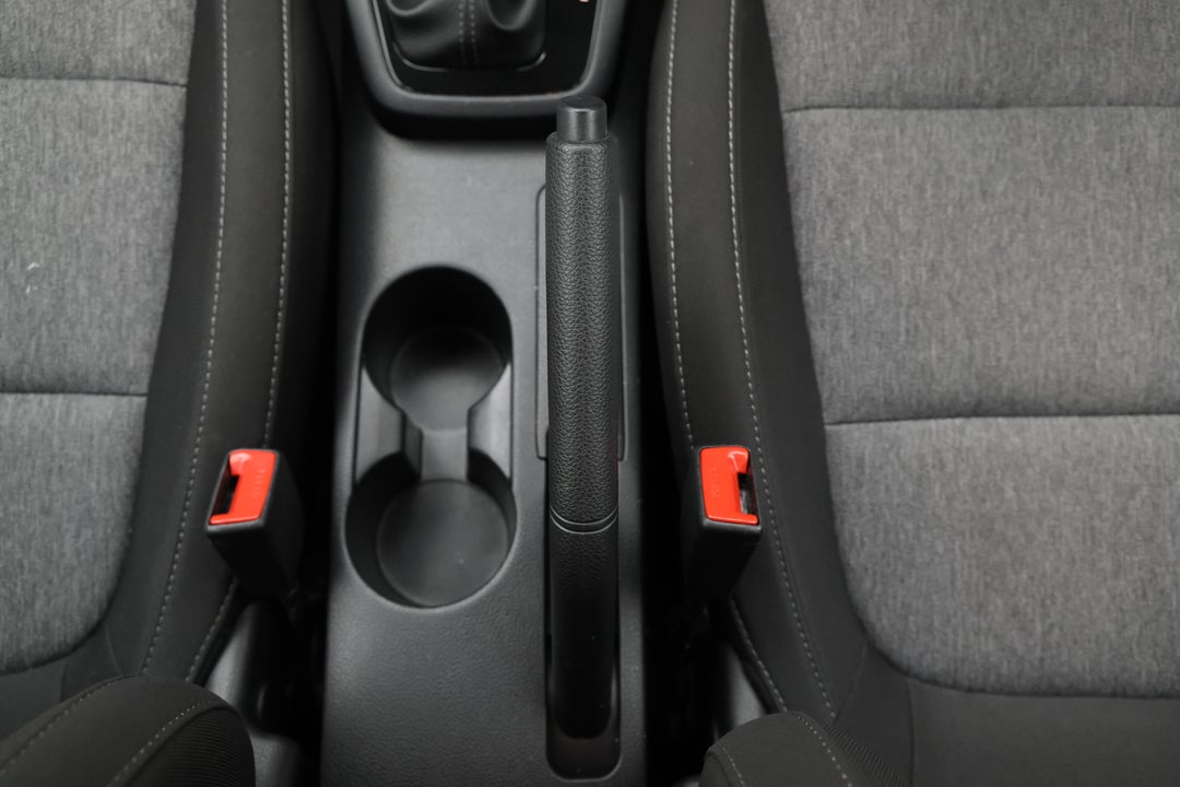 2024 Kia Stonic S, Automatic, 37364 km, Handbrake