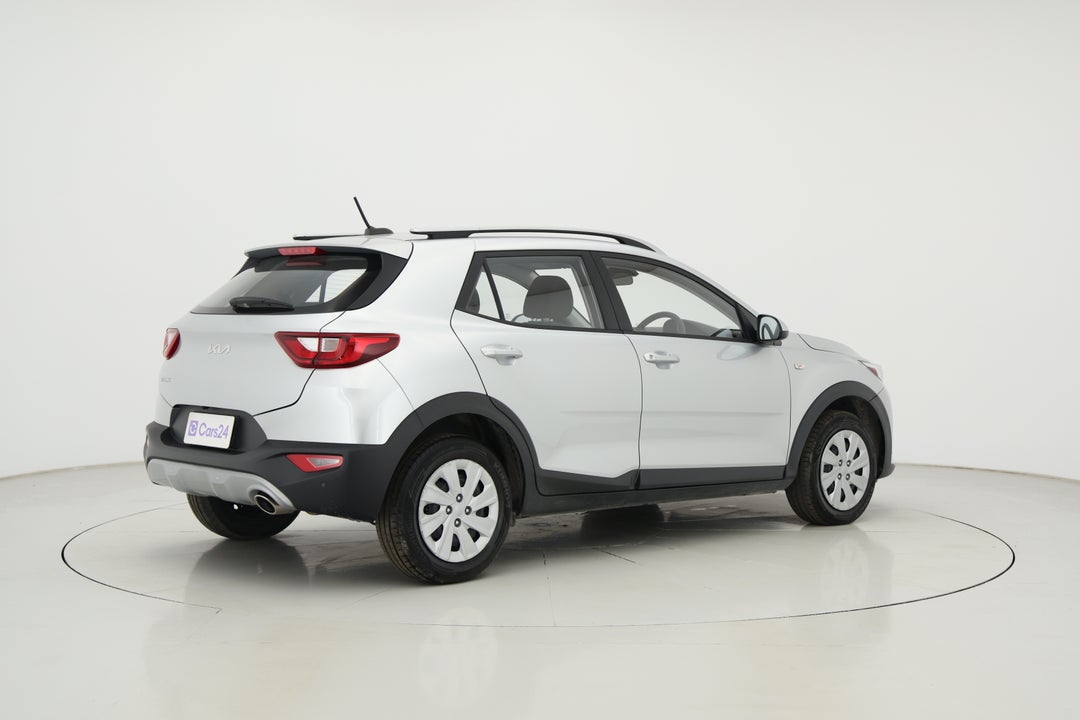 2024 Kia Stonic S, Automatic, 37364 km, Right Back Diagonal (45- Degree) View