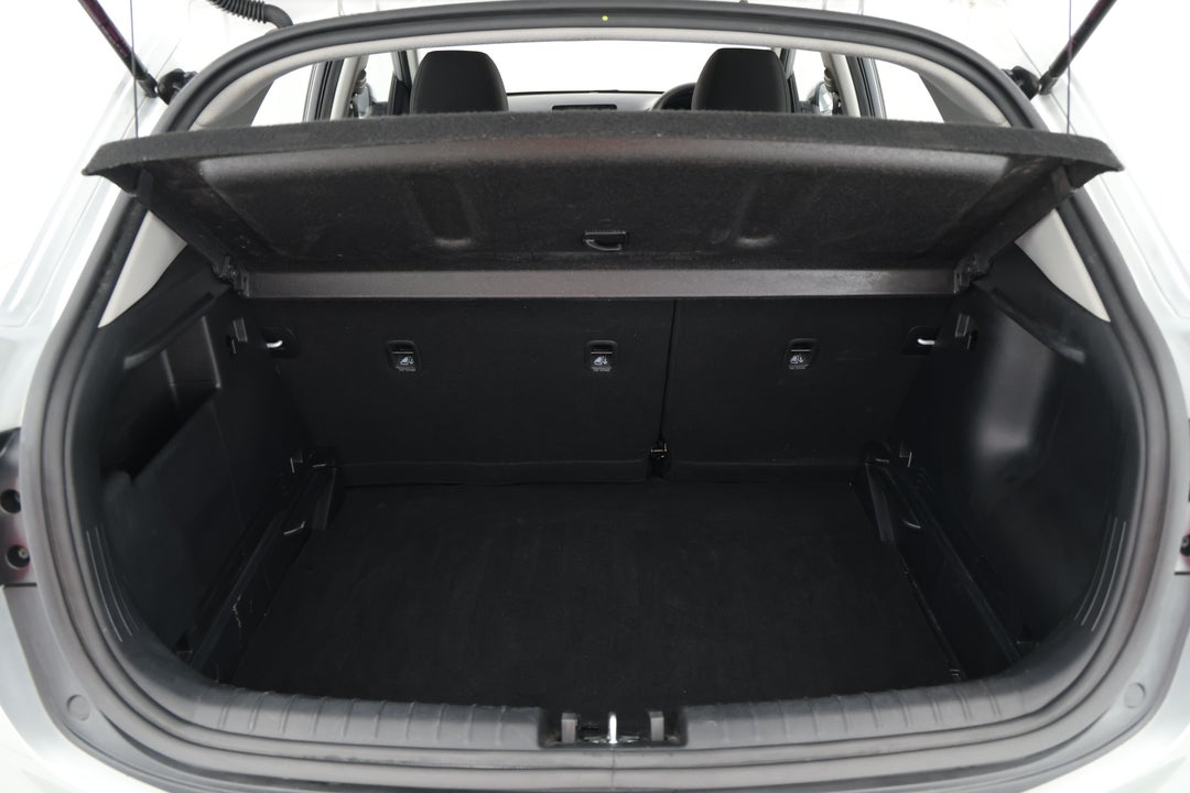 2024 Kia Stonic S, Automatic, 37364 km, Boot Inside View