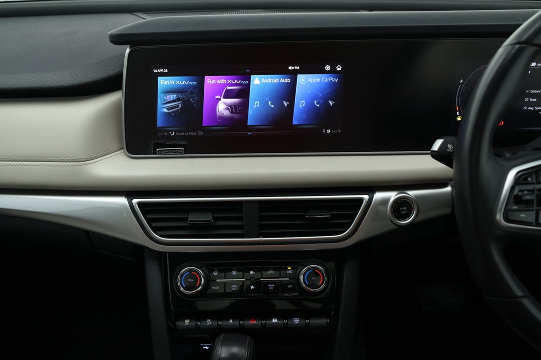 2023 Mahindra Xuv700 Ax7l, Automatic, 46424 km, Center Console