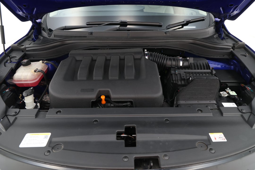 2023 Mahindra Xuv700 Ax7l, Automatic, 46424 km, Open Bonnet (Engine)