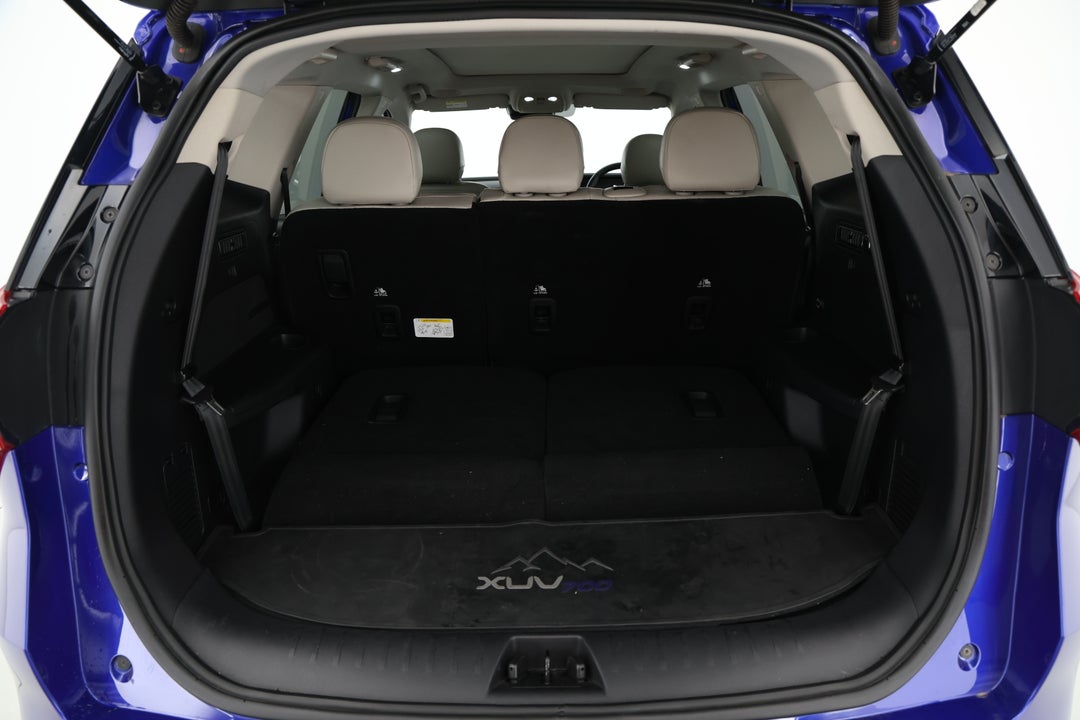2023 Mahindra Xuv700 Ax7l, Automatic, 46424 km, Boot Inside View