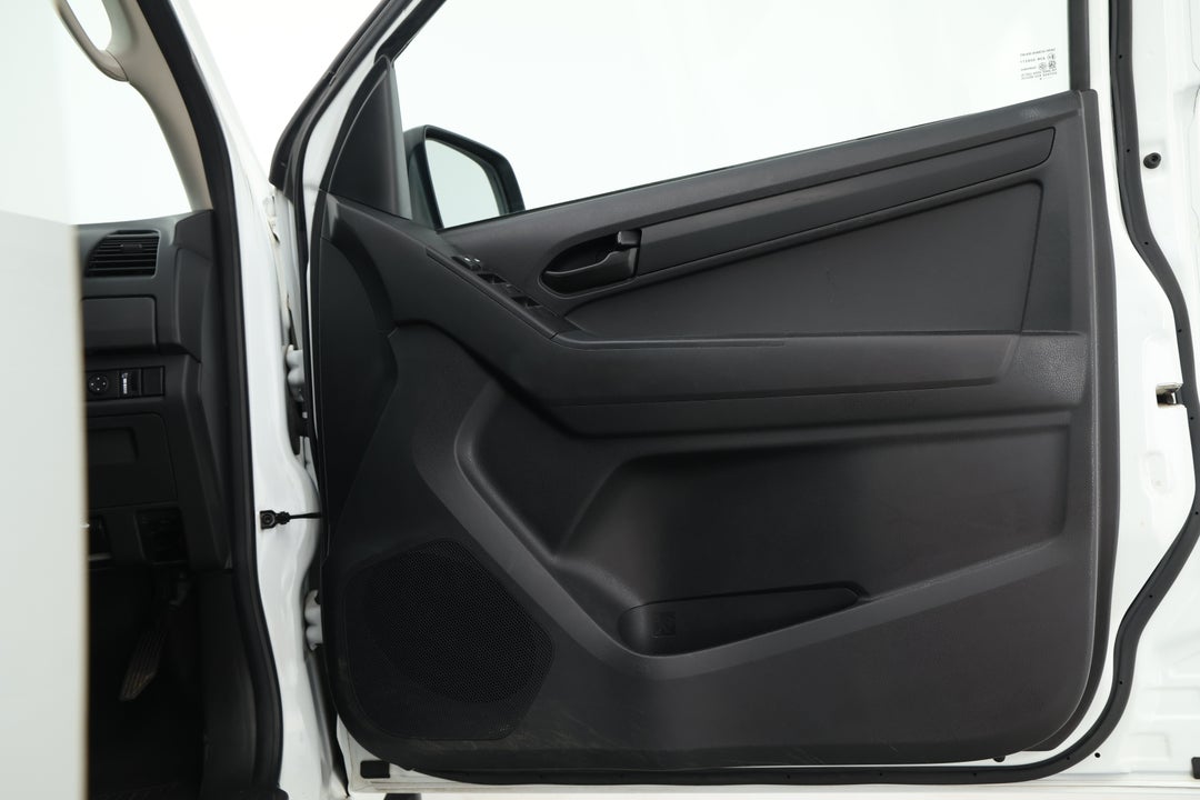 2019 Isuzu D-MAX Sx Hi-ride (4x2), Automatic, 141726 km, Speaker View