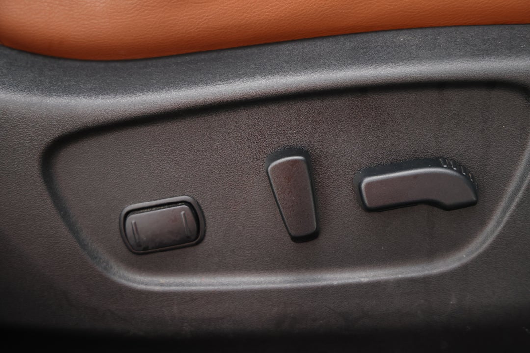 2019 Nissan X-trail Ti (4WD), Automatic, 94208 km, Drivers Side Adjustment Panel