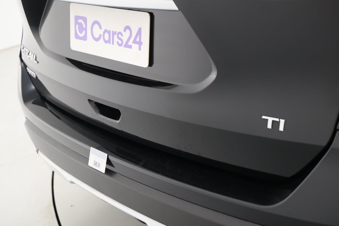 2019 Nissan X-trail Ti (4WD), Automatic, 94208 km, Bumper Rear Scratch