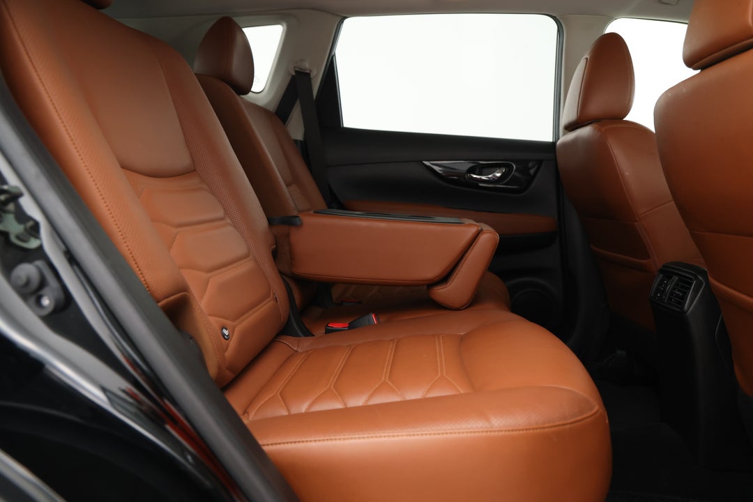 2019 Nissan X-trail Ti (4WD), Automatic, 94208 km, Right Side Rear Door Cabin View