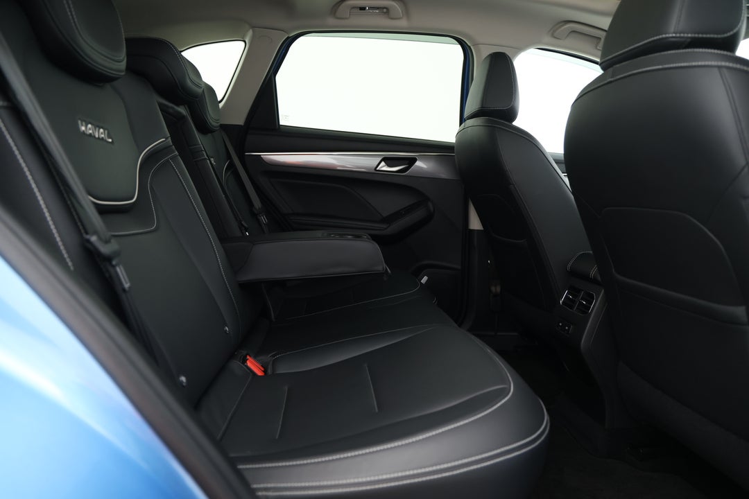 2021 GWM Haval Jolion Ultra, Automatic, 41125 km, Right Side Rear Door Cabin View