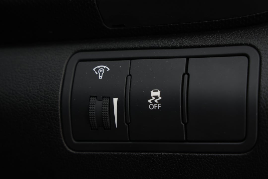 2018 Hyundai Accent Sport, Automatic, 45380 km, Utility Switches/Buttons