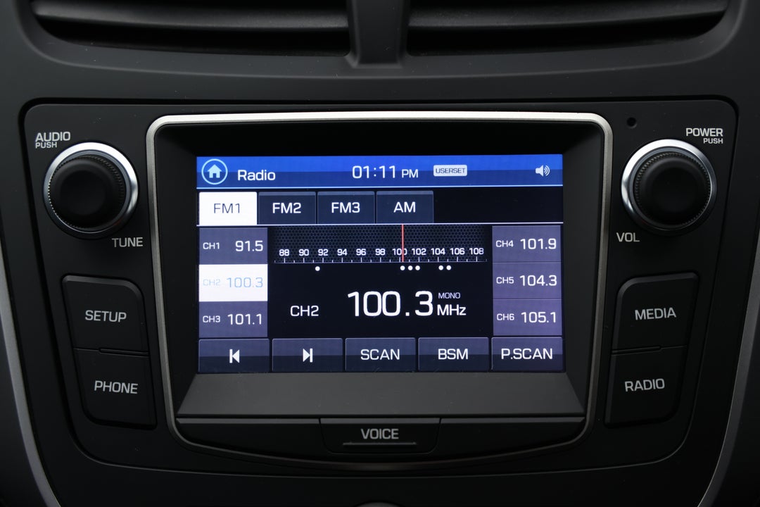 2018 Hyundai Accent Sport, Automatic, 45380 km, Infotainment System